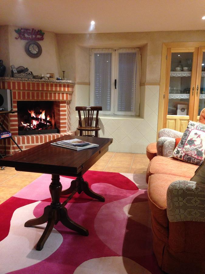 Apartamento Rural La Muralla De Pedraza Chavida Екстер'єр фото
