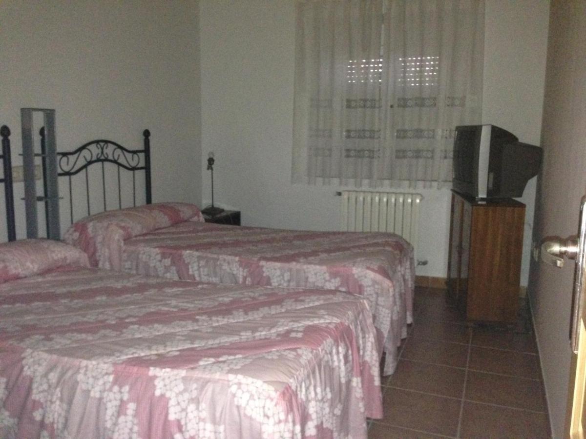 Apartamento Rural La Muralla De Pedraza Chavida Екстер'єр фото
